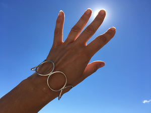 Armband av ringar i silver