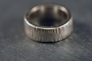 Rustik ring i silver
