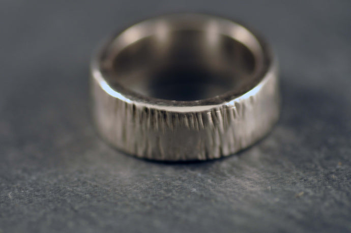 Rustik ring i silver